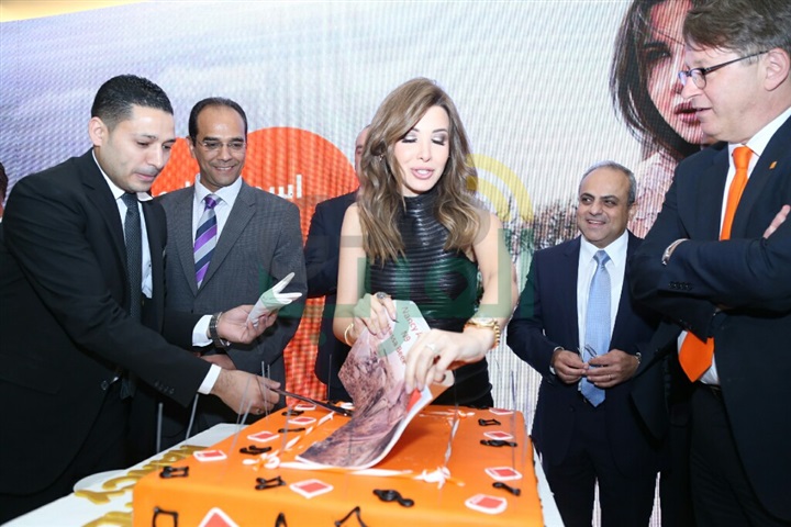 بالصور.. مؤتمر صحفي لنانسي عجرم للتطبيق نغمي لإحدي شركات المحمول بالصور.. مؤتمر صحفي لنانسي عجرم للتطبيق نغمي لإحدي شركات المحمول