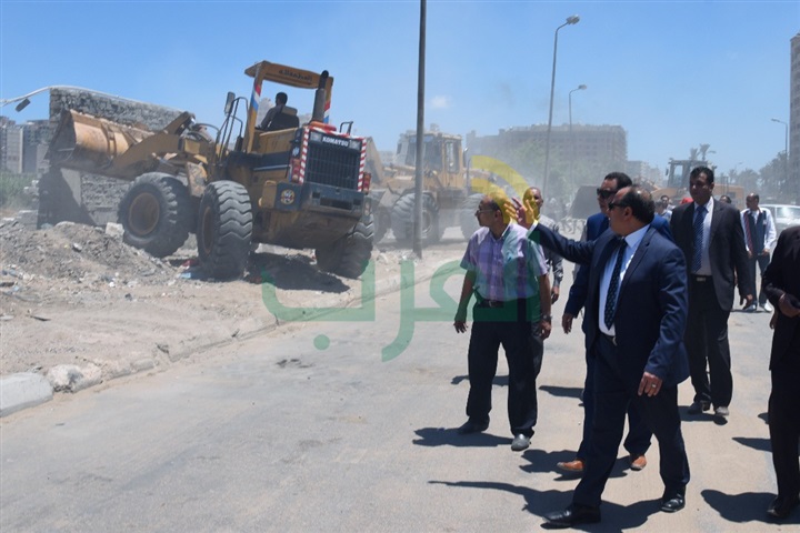 بالصور: محافظ الإسكندرية يقود حملة إزالة تعديات ٣٨ فدان تابعة للأوقاف 