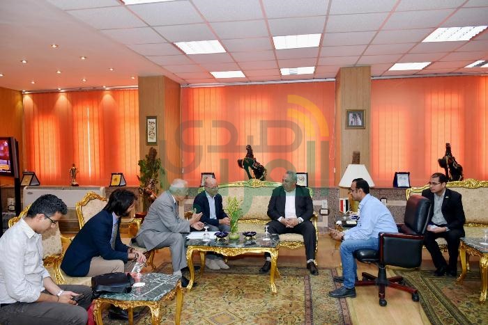 محافظ الشرقية يستقبل وفداً إيطالياً لبحث إمكانية إقامة مركز للتدريب المهني بالعاشر من رمضان