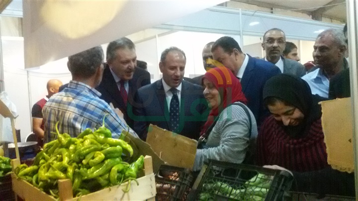 المحافظ و رئيس الغرفة يفتتحان معرض أهلا رمضان بالاسكندرية
