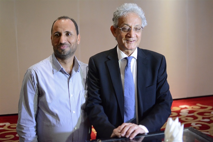 بالصور.. نجوم الفن والمجتمع بحفل توقيع كتاب "هيكل بلا حواجز" لعبدالله السناوي بالصور.. نجوم الفن والمجتمع بحفل توقيع كتاب "هيكل بلا حواجز" لعبدالله السناوي