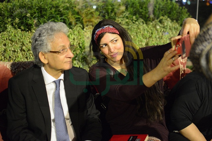 بالصور.. نجوم الفن والمجتمع بحفل توقيع كتاب "هيكل بلا حواجز" لعبدالله السناوي بالصور.. نجوم الفن والمجتمع بحفل توقيع كتاب "هيكل بلا حواجز" لعبدالله السناوي