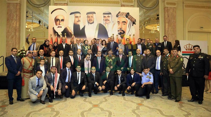 بالصور.. نجوم الفن والسياسة يحتفلون بالعيد الوطني للأردن بالصور.. نجوم الفن والسياسة يحتفلون بالعيد الوطني للأردن