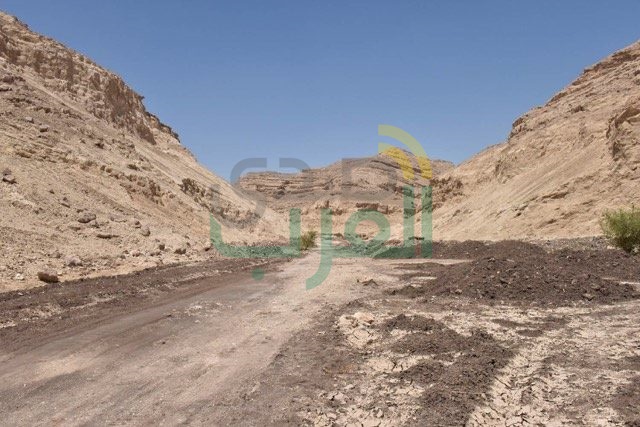 بالصور.. محافظ أسيوط يتفقد أعمال طريق محور الهضبة الغربية
