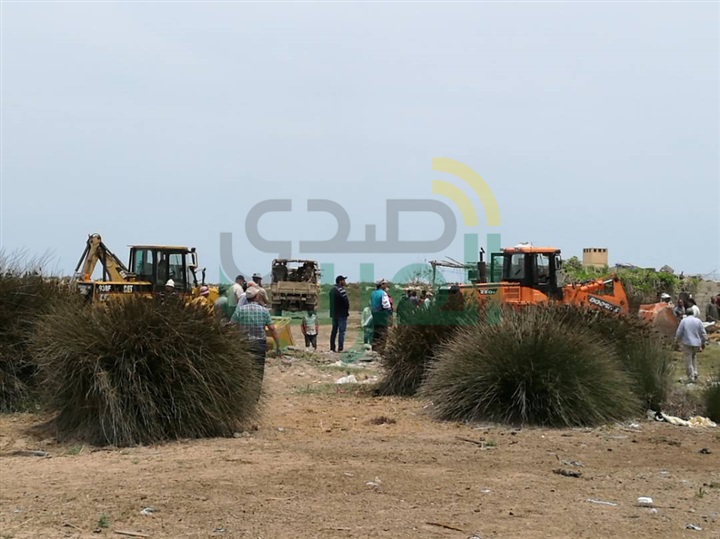 بالصور.. استمرار إزالة التعديات على أملاك الدولة بدمياط