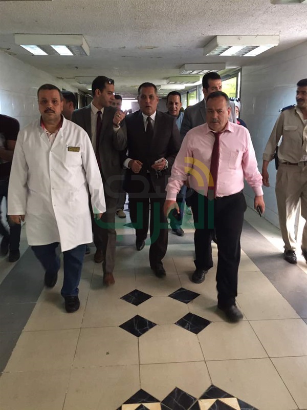 بالصور.. "كروت شحن وسلاح أبيض وفياجرا" بمستشفى حكومي