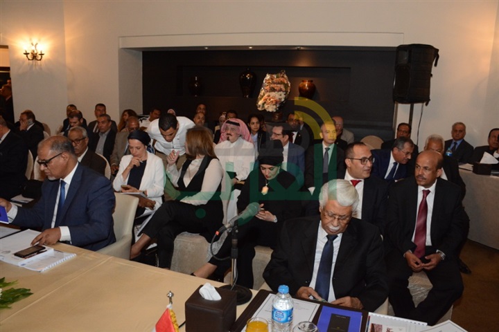 بالصور.. مصر تتسلم قيادة الوحدة الاقتصادية العربية الـ 104 بالصور.. مصر تتسلم قيادة الوحدة الاقتصادية العربية الـ 104