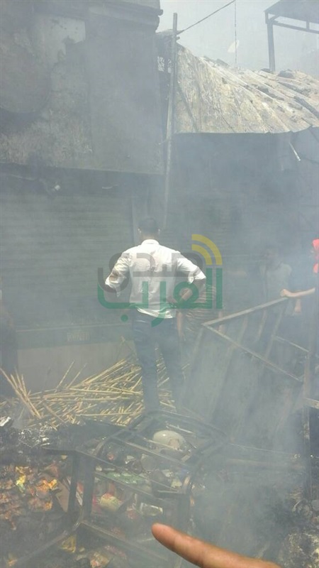 بالصور.. تفحم عددا من المحال التجارية والبضائع في حريق "سوق إمبابة".. و14 سيارة إطفاء لإخماد النيران