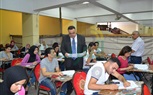 نائب رئيس جامعة الإسكندرية يتابع سير الامتحانات