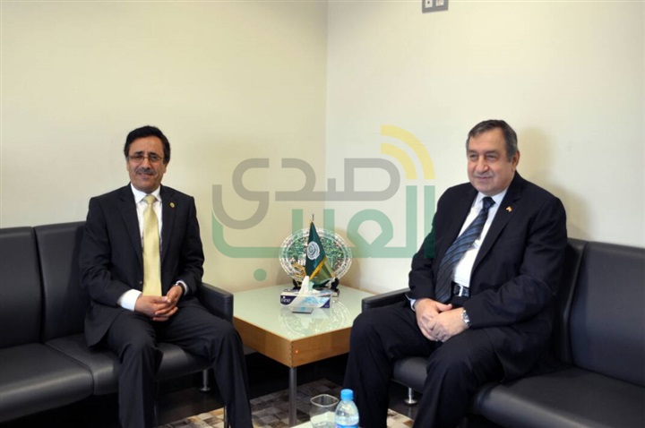 مدير عام "العربية للتنمية الإدارية" يستقبل الدكتور عصام شرف