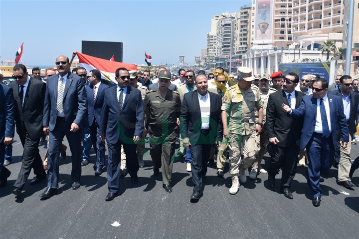  بالصور والفيديو .. بدء التشغيل التجريبي لكوبري مصطفى كامل بالإسكندرية