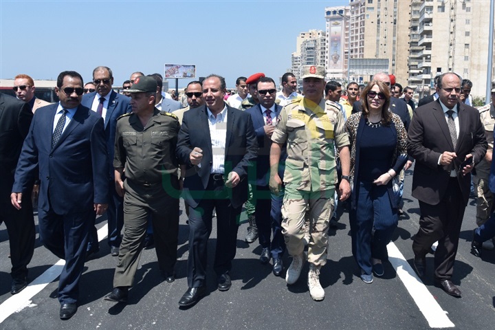  بالصور والفيديو .. بدء التشغيل التجريبي لكوبري مصطفى كامل بالإسكندرية