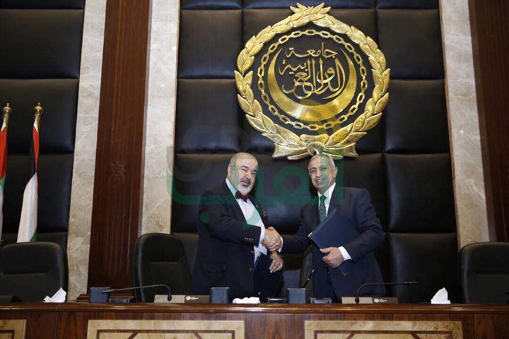 مؤسس كلية البحرين الجامعية يزور "العربية للعلوم ‏والنقل البحري"
