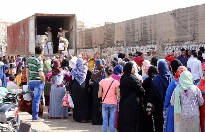 القوات المسلحة تقيم 133 مائدة رمضانية لإفطار الصائمين بالمحافظات