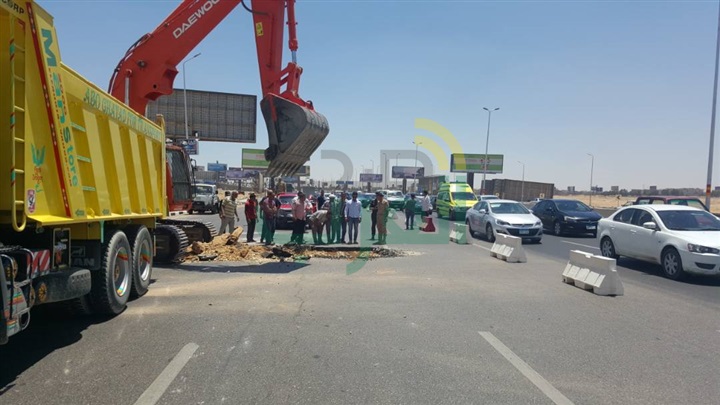 مرور القاهرة تشرف على أعمال إصلاح "هبوط أرضي" بكوبري التسعين