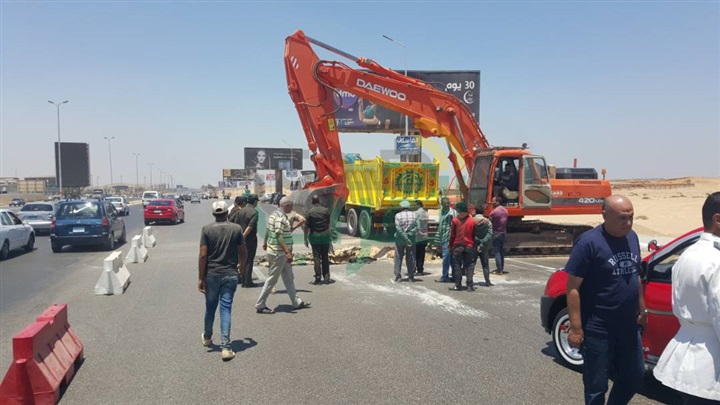 مرور القاهرة تشرف على أعمال إصلاح "هبوط أرضي" بكوبري التسعين