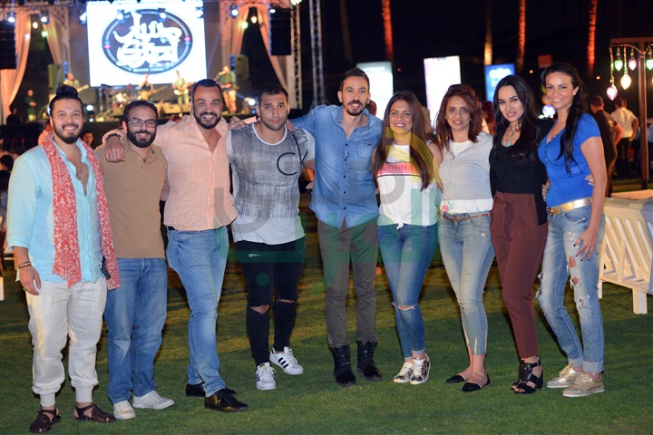 بالصور.. مسار إجباري يتألق في خيمة "LANTERNS" وسط حضور شبابي بالصور.. مسار إجباري يتألق في خيمة "LANTERNS" وسط حضور شبابي