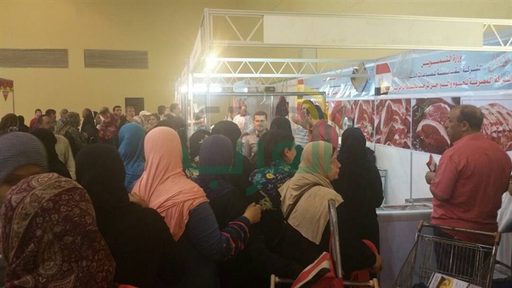 إقبال كثيف على معارض "أهلا رمضان" بالمحافظات ومدّه أسبوعًا إضافيًا