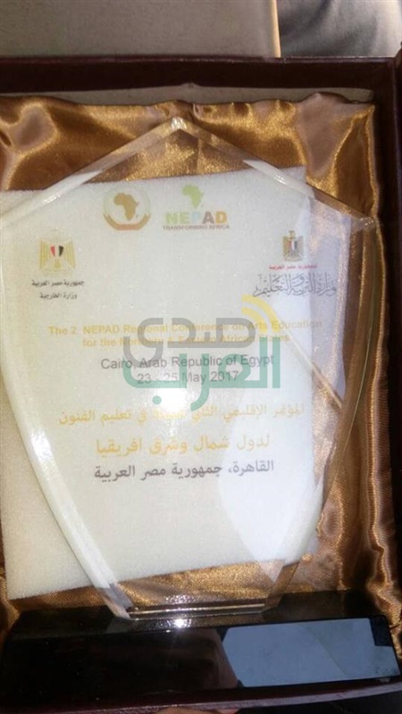 "تعليم القليوبية" تكرم طالبة لفوزها بالمركز الرابع عالميًا في مسابقة النيباد