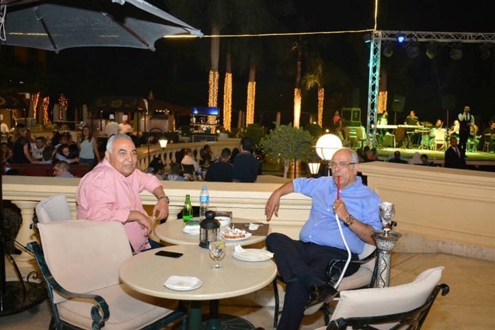 حسام حسنى يفتتح خيمة فندق السلام حسام حسنى يفتتح خيمة فندق السلام