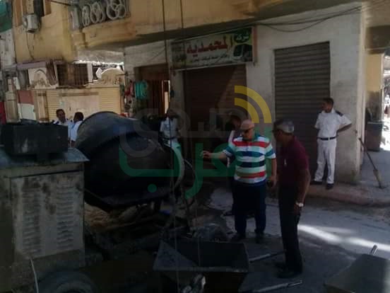 حملة بحي غرب لإيقاف الأعمال بعقارات بمنطقة كرموز 