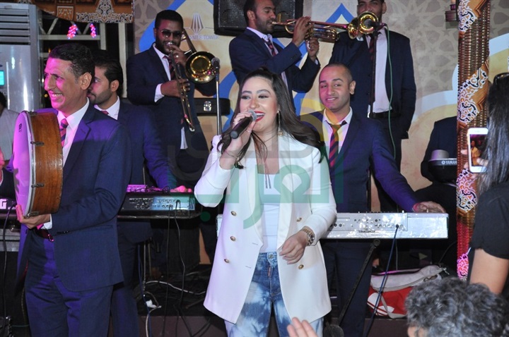 بالصور.. بوسى نجمه خيمه الخديوى فى سابع أيام السهرات الرمضانيه بالصور.. بوسى نجمه خيمه الخديوى فى سابع أيام السهرات الرمضانيه