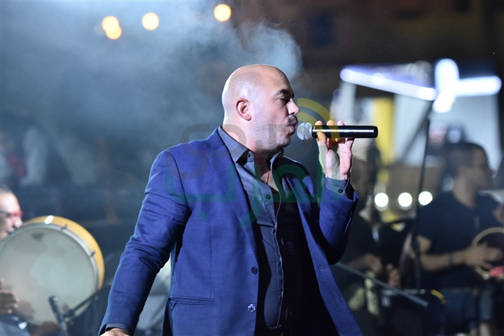 بالصور.. "محمود العسيلي" يشعل حفل السحور بخيمة "سهراية " بالتجمع بالصور.. "محمود العسيلي" يشعل حفل السحور بخيمة "سهراية " بالتجمع