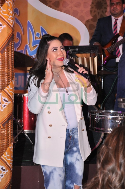 بالصور.. بوسى نجمه خيمه الخديوى فى سابع أيام السهرات الرمضانيه بالصور.. بوسى نجمه خيمه الخديوى فى سابع أيام السهرات الرمضانيه