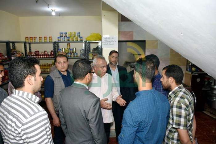 محافظ الشرقية يقيم حفل إفطار جماعي للمشردين بمقر جمعية بسمة للإ يواء بمدينة الزقازيق