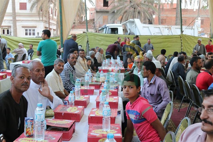 بالفيديو والصور.. 500 ألف جنيه دعم من محافظ كفر الشيخ لانشاء معهد دينى بقرية "الزوامل"