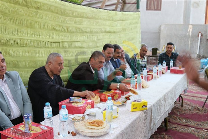 بالفيديو والصور.. 500 ألف جنيه دعم من محافظ كفر الشيخ لانشاء معهد دينى بقرية "الزوامل"
