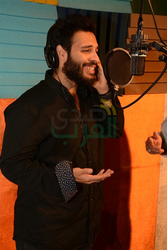 بالصور.. أحمد الكحلاوي مع ابنه "فينك ايامك يا رمضان" بالصور.. أحمد الكحلاوي مع ابنه "فينك ايامك يا رمضان"