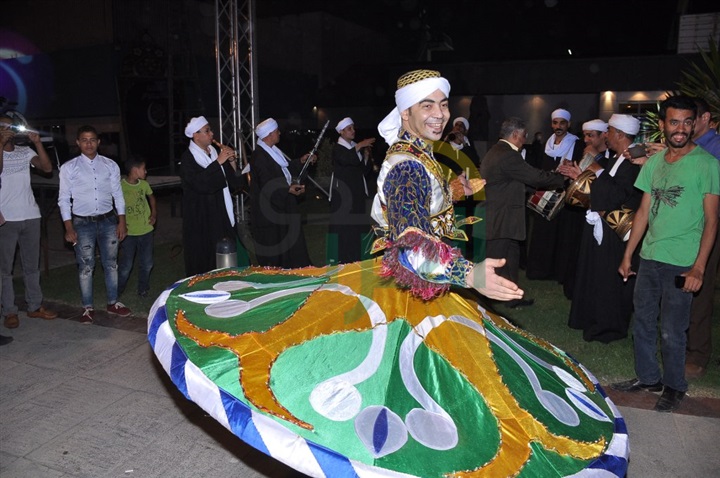 بالصور.. وزير الثقافه والمخرج خالد جلال يكرمان أبطال حرب 73 بالصور.. وزير الثقافه والمخرج خالد جلال يكرمان أبطال حرب 73