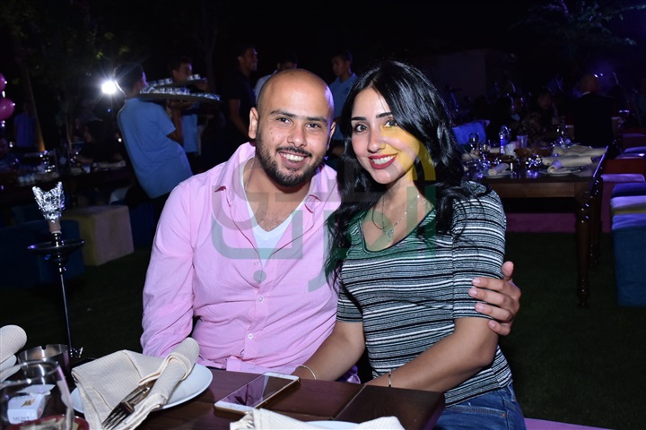بالصور.. "محمود العسيلي" يشعل حفل السحور بخيمة "سهراية " بالتجمع بالصور.. "محمود العسيلي" يشعل حفل السحور بخيمة "سهراية " بالتجمع