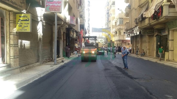 بالصور.. رفع كفاءة الطرق بشوارع الإسكندرية