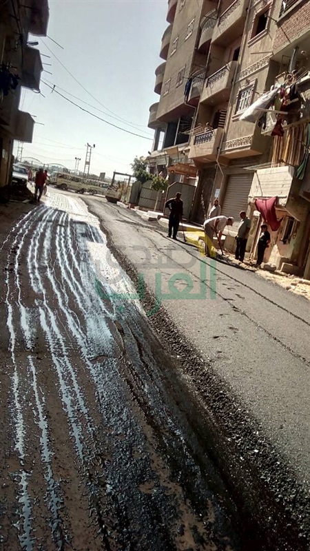 بالصور.. رفع كفاءة الطرق بشوارع الإسكندرية