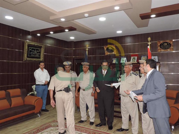 بالصور.. مدير أمن كفر الشيخ يكرِّم عددًا من رجال الشرطة المتميزين