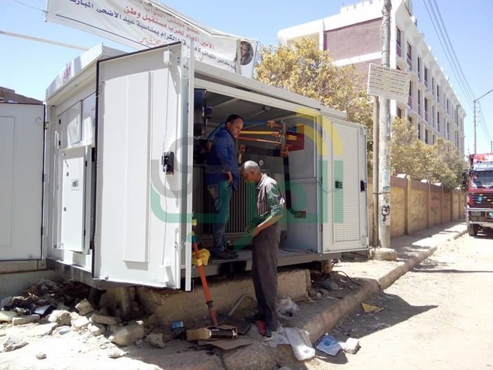 بالصور.. تركيب محول كهرباء مسجد الحصواية بقنا