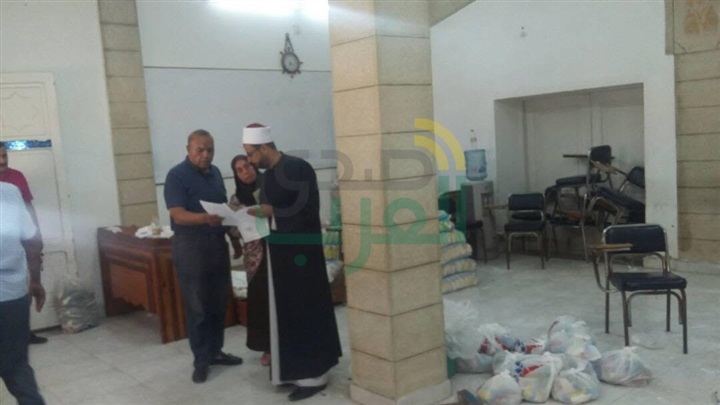 لليوم الثاني.. أوقاف الإسكندرية توزع 1000 شنطة رمضانية على الفقراء