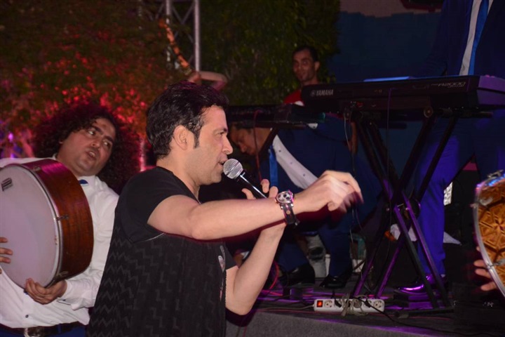 بالصور سعد الصغير يشغل خيمة رمضانا بأجمل الاغاني الشعبيه بالصور سعد الصغير يشغل خيمة رمضانا بأجمل الاغاني الشعبيه