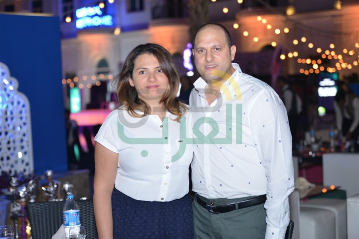 بالصور .. محمود العسيلى يشعل خيمة "باب القصر"