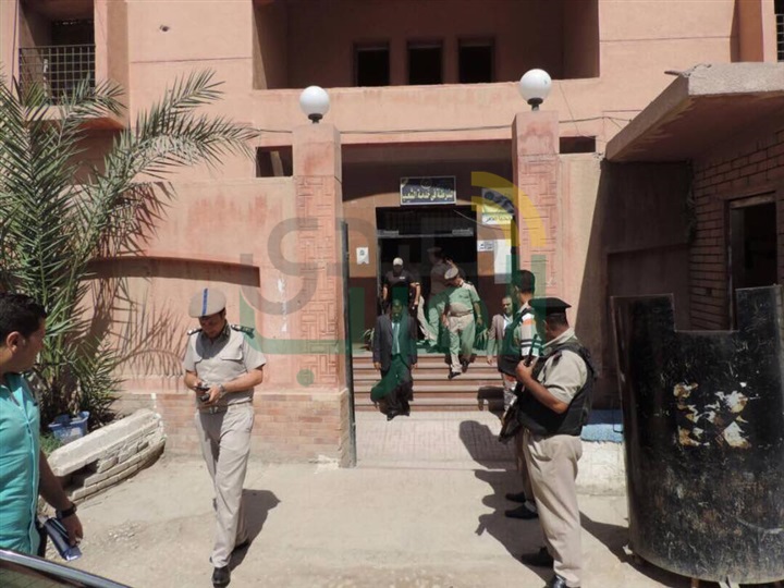 بالصور.. مدير أمن كفر الشيخ يفاجئ إدارة قوات الأمن وقسم التعيينات