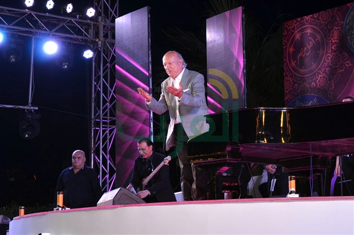 بالصور.. عمر خيرت يتألق في حفل سحور "أهل مصر" بحضور الوزراء و نجوم الفن والإعلام بالصور.. عمر خيرت يتألق في حفل سحور "أهل مصر" بحضور الوزراء و نجوم الفن والإعلام