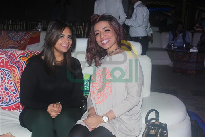 بالصور .. شعبان عبد الرحيم والبحرواي وعبد السلام يتألقون في "جلابية بارتي" بخيمو مولانا بالصور .. شعبان عبد الرحيم والبحرواي وعبد السلام يتألقون في "جلابية بارتي" بخيمو مولانا