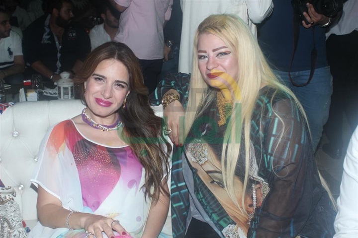 بالصور .. شعبان عبد الرحيم والبحرواي وعبد السلام يتألقون في "جلابية بارتي" بخيمو مولانا بالصور .. شعبان عبد الرحيم والبحرواي وعبد السلام يتألقون في "جلابية بارتي" بخيمو مولانا