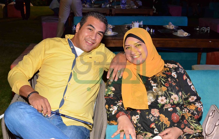 بالصور.. محمد عدوية يشعل خيمة "سهراية" بحضور شبابي بالصور.. محمد عدوية يشعل خيمة "سهراية" بحضور شبابي
