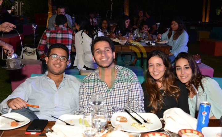 بالصور.. محمد عدوية يشعل خيمة "سهراية" بحضور شبابي بالصور.. محمد عدوية يشعل خيمة "سهراية" بحضور شبابي