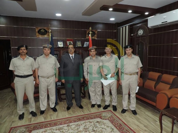 بالصور.. مدير أمن كفر الشيخ يكرِّم عددًا من الشرطيين المتميزين