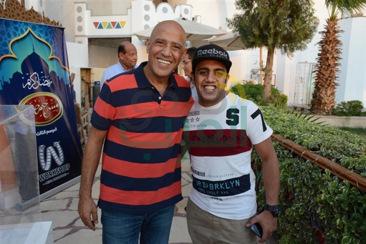 بالصور.. أشرف عبدالباقي يقيم حفل إفطار لمسرح مصر استعدادا للموسم الجديد بالصور.. أشرف عبدالباقي يقيم حفل إفطار لمسرح مصر استعدادا للموسم الجديد