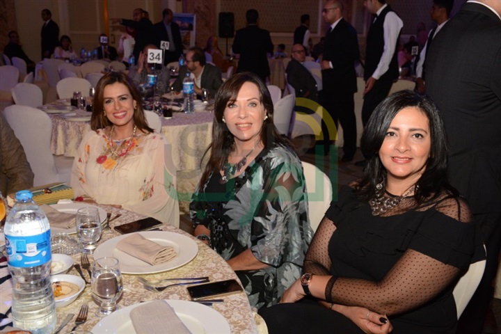 بالصور.. عايدة الأيوبي تحي حفل موسسة "بهية" بحضور نجوم الفن بالصور.. عايدة الأيوبي تحي حفل موسسة "بهية" بحضور نجوم الفن